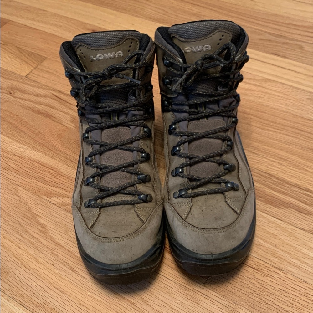 Lowa Renegade Women’s Hiking Boots